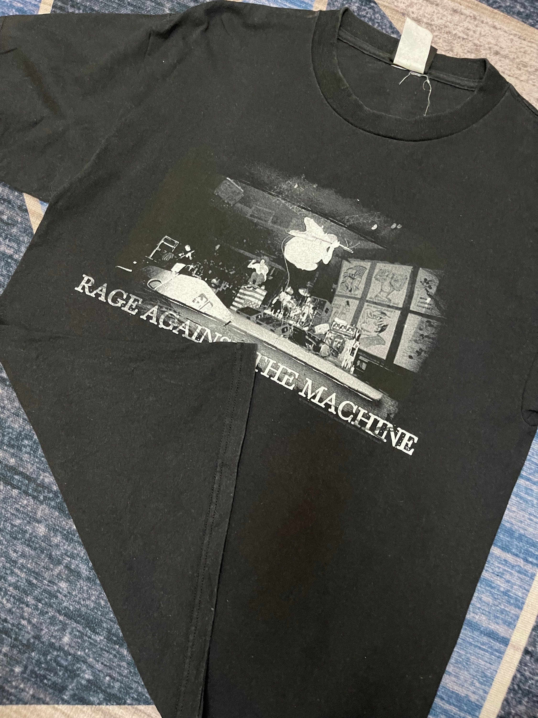 サイズ感◎1998 RAGE AGAINST THE MACHINE Tシャツ RAGE AGAINST THE MACHINE (レイジ・アゲインスト・ザ・マシーン) Tシャツ