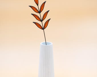 Gebrandschilderd glas oranje bladeren op een stengel - enkele tak