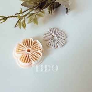 Flower Clay Cutter with Internal Lines , Sunburst Embossed Polymer Clay Cutter | Floral Stamp | 3D Printed Clay Tool
