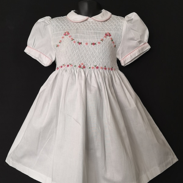 Robe smocks col Claudine en coton piqué blanc 4 ans à 8 ans