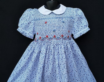 Robe smocks manches ballons en coton petites fleurs bleues 1 an à 12 ans