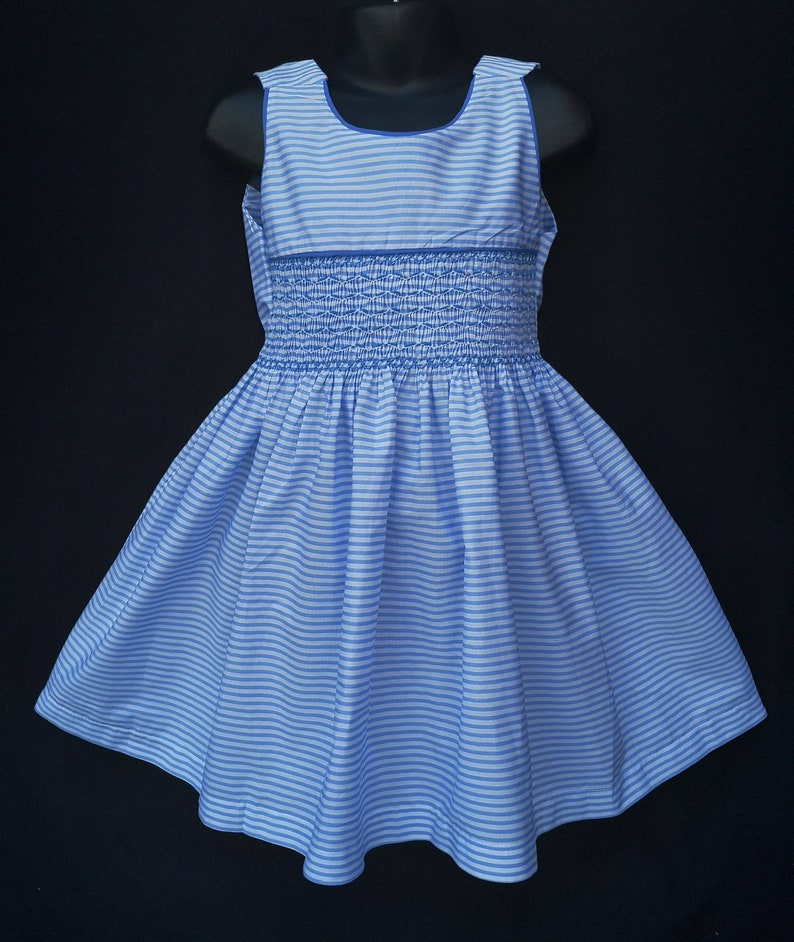 Robe smocks sans manches en coton rayure bleu ciel 1 an à 12 ans image 1