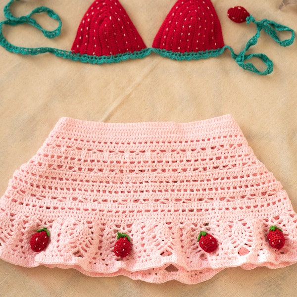 Jupe au crochet aux fraises, robe paréo d'été faite à la main, pull au crochet unique, coton biologique recyclable durable, vêtements de plage pour femme