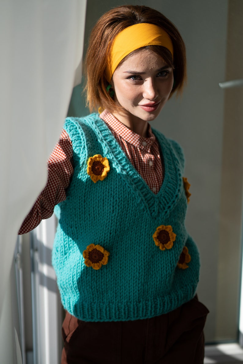 Gilet pull en tricot de tournesol, cardigan au crochet bleu surdimensionné fait à la main et unique, gilet biologique recyclable durable, vêtements volumineux confortables image 7