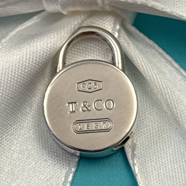 Authentic Tiffany & Co. Sterling Silver 1837 Round Circle Padlock