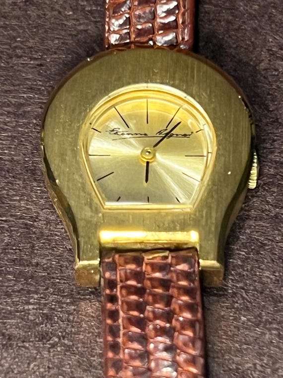 Etienne Aigner クォーツ腕時計 馬蹄型 A1021 Etienne Aigner クォーツ