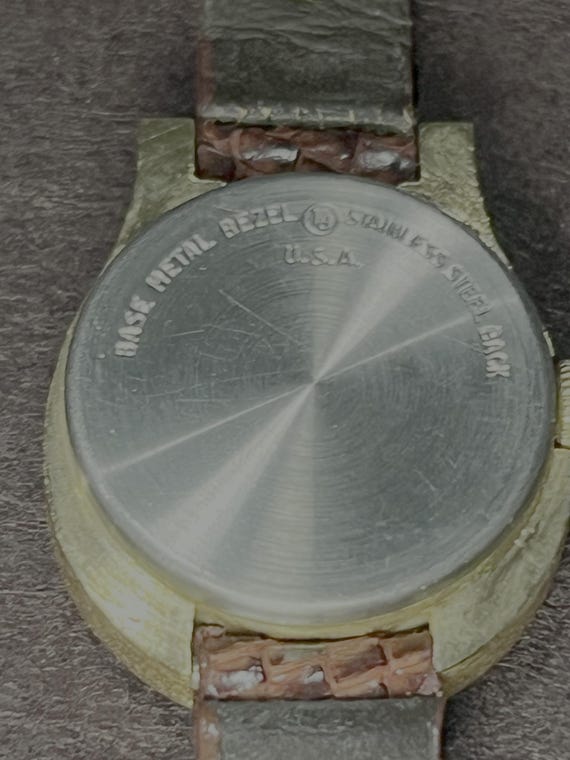 Etienne Aigner Manual Wind Wrist Watch- Golden Horseshoe Face