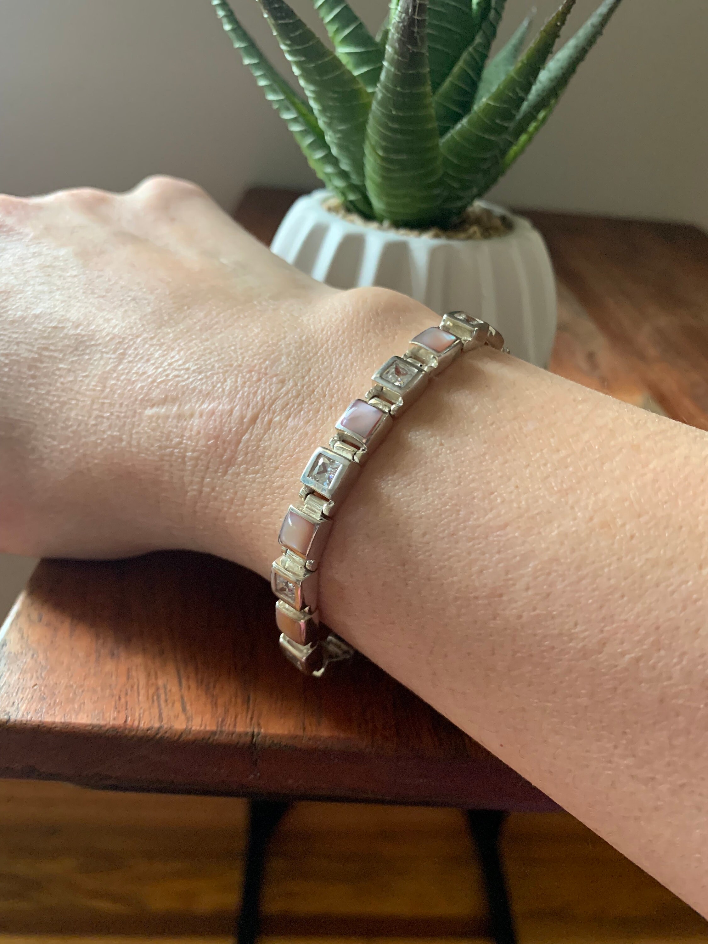 Bracciale in Corda Rosa con Chiusura a Barile Pandora 594530C01