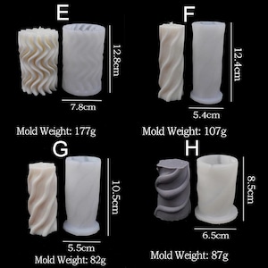 K&ouml;nnte beinhalten: Vier Silikon-Kerzenformen mit verschiedenen Designs. Die Formen sind wei&szlig; und messen zwischen 5,4 und 12,8 cm in der H&ouml;he. Die Formen sind mit den Buchstaben E, F, G und H gekennzeichnet. Das Gewicht der Formen ist in Gramm angegeben.
