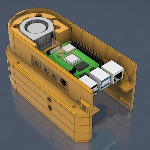 Puede incluir: Vista seccionada de una carcasa de ordenador amarilla con una placa de circuito verde, puertos y un ventilador. La carcasa está abierta, revelando los componentes internos. Diseño moderno y técnico, adecuado para entusiastas de la tecnología.
