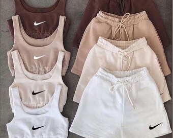 nike bra and shorts