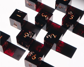 Ensemble D6 Les dieux ont faim - Ensemble de 6 dés D6 à bords tranchants en résine rouge et noire pour D&D, MTG, RPG, dés fumée, dés or, ensemble D6