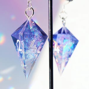Pastelaria D4 Dice Earrings - crystal dice, handmade dice, cute earrings, nerd earrings, Dungeons and Dragons, DnD earrings