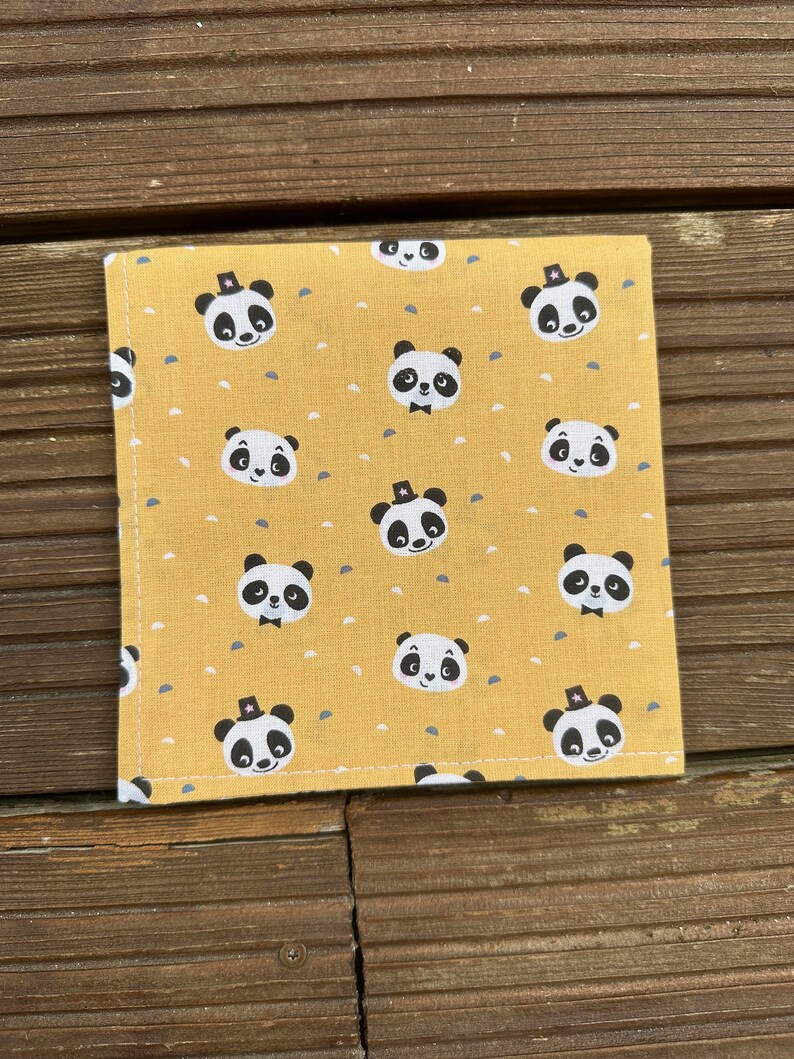Napkin lined in children's pattern fabric Panda Jaune