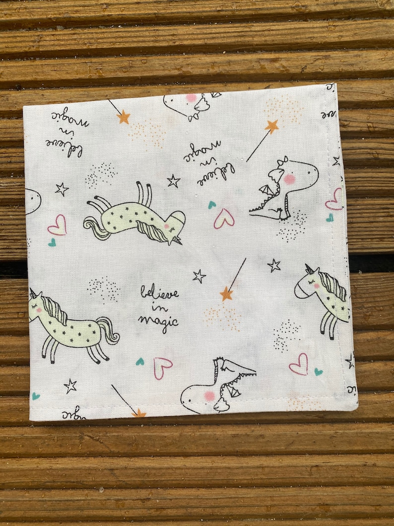 Serviette de table doublée en tissu motif enfant image 8