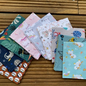 Napkin lined in children's pattern fabric image 1