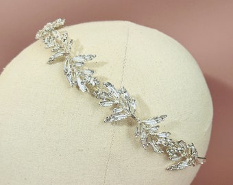 Elegant Silver Leaf and Crystal Drop Bridal Tiara – Nature  display picture 2
