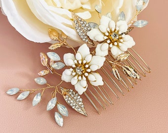 Vintage Euro Disney Floral Hair Comb, Feminine Floral Hair  display picture 1