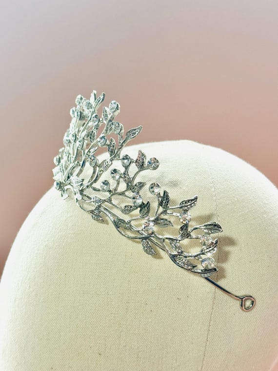 Silver Leaf Crystal Tiara Necklace - Silver Silver Cubic Zirconia 3-Piece With Tiara Wedding Jewelry Set  main image 4