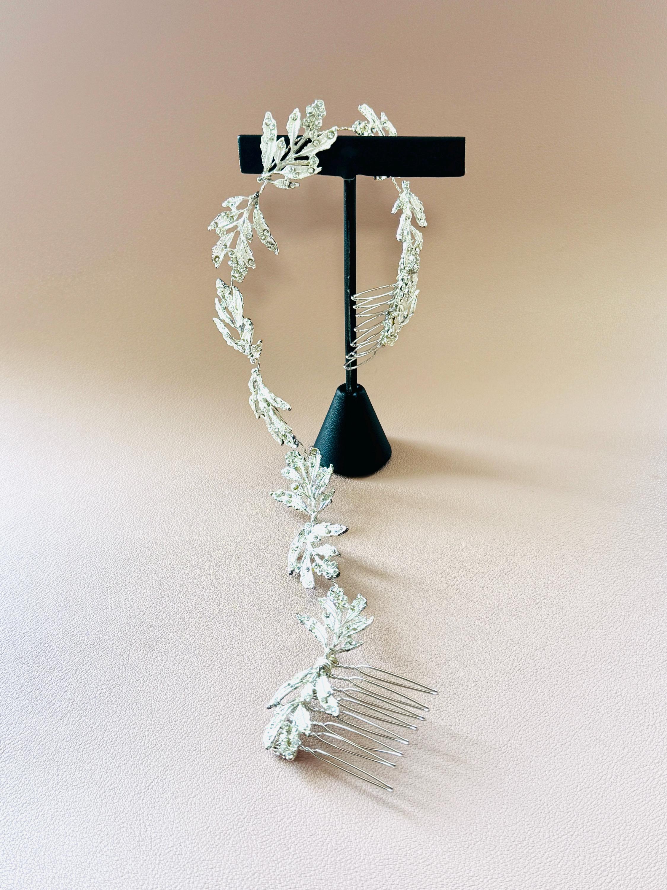Large bridal haircomb crystal vine leaf bendable Cubic Zirconia, Diamond Flower Vine Leaves Bridal Hair Comb  main image 4