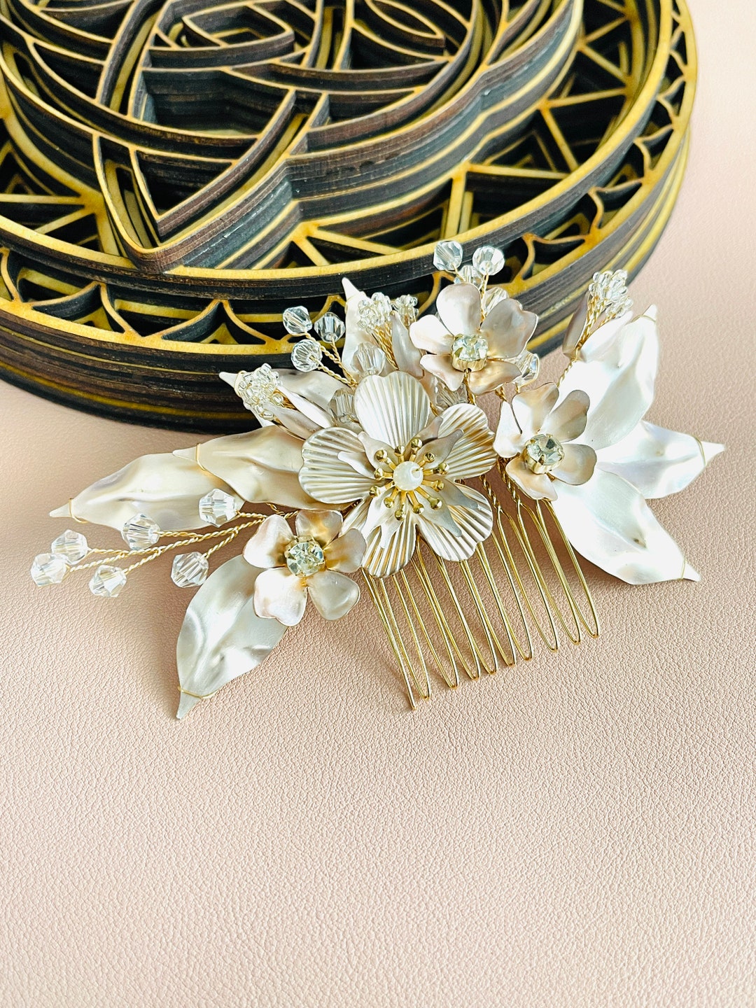 Gold Flower Hair Accessories 2026.Gold With Pinkish Flower Bridal Comb, Gold Floral Wedding Headpiece ...