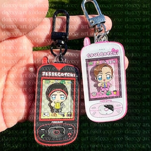 Llavero acrílico 3D de mascota virtual Tamagotchi de Saul Goodman y Jesse Pinkman // Llavero de anime lindo y kawaii de BCS Breaking Bad Chibi Mini