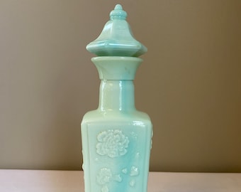 Vintage-1972 &quot;Oriental Jade&quot; Jim Beam   Decanter