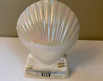 Vintage-1968 &quot;Florida -Sea Shell&quot; Headquarters of the World Jim Beam Decanter