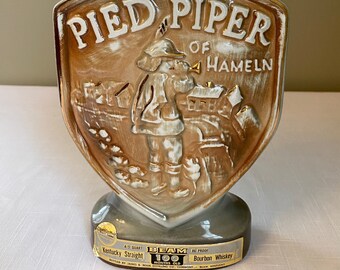 Vintage-1973 Pied Piper of Hameln Jim Beam   Decanter