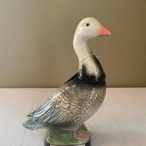 Untitled Goose Game - Beautiful  Achievement / Trophy Guide (All 5  Flowers) 