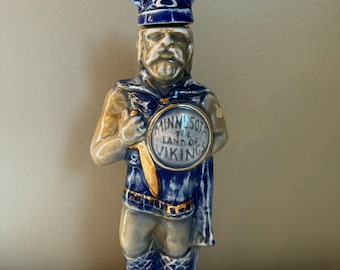 Rare-1973 Minnesota "Land of Vikings" Football  NFL Jim Beam Bar Decanter