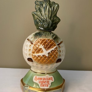 Rare-1973 &quot;Hawaii&quot; Hawaiian Open Jim Beam   Decanter