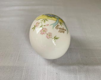 Vintage-1976 6th Edition Easter Noritake Egg 