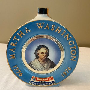 Vintage-1975 Martha Washington Bicentennial Jim Beam   Decanter