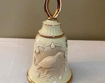 Vintage 1983 Jim Beam Partridge in a Pear Tree Christmas Music Box Bell Decanter