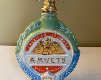 Vintage-1970 "AMVETS" American Veterans of World War II Jim Beam Bar Barware Decanter