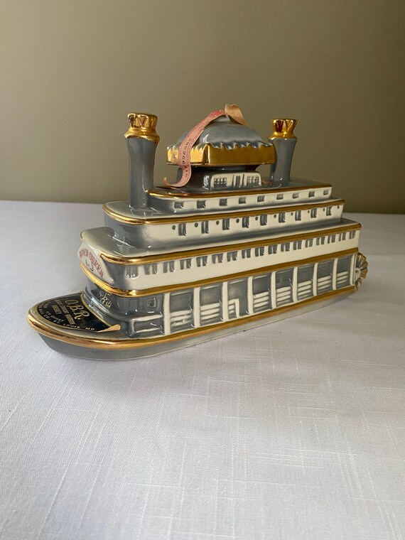 Vintage-1968 "Mississippi River Queen Boat Paddle" Paul Lux O.B.R.   Decanter