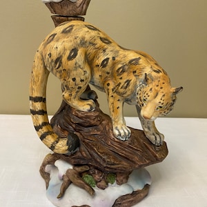 Vintage-1980 &quot;Snow Leopard&quot; Cat Ezra Brooks Bar Decanter