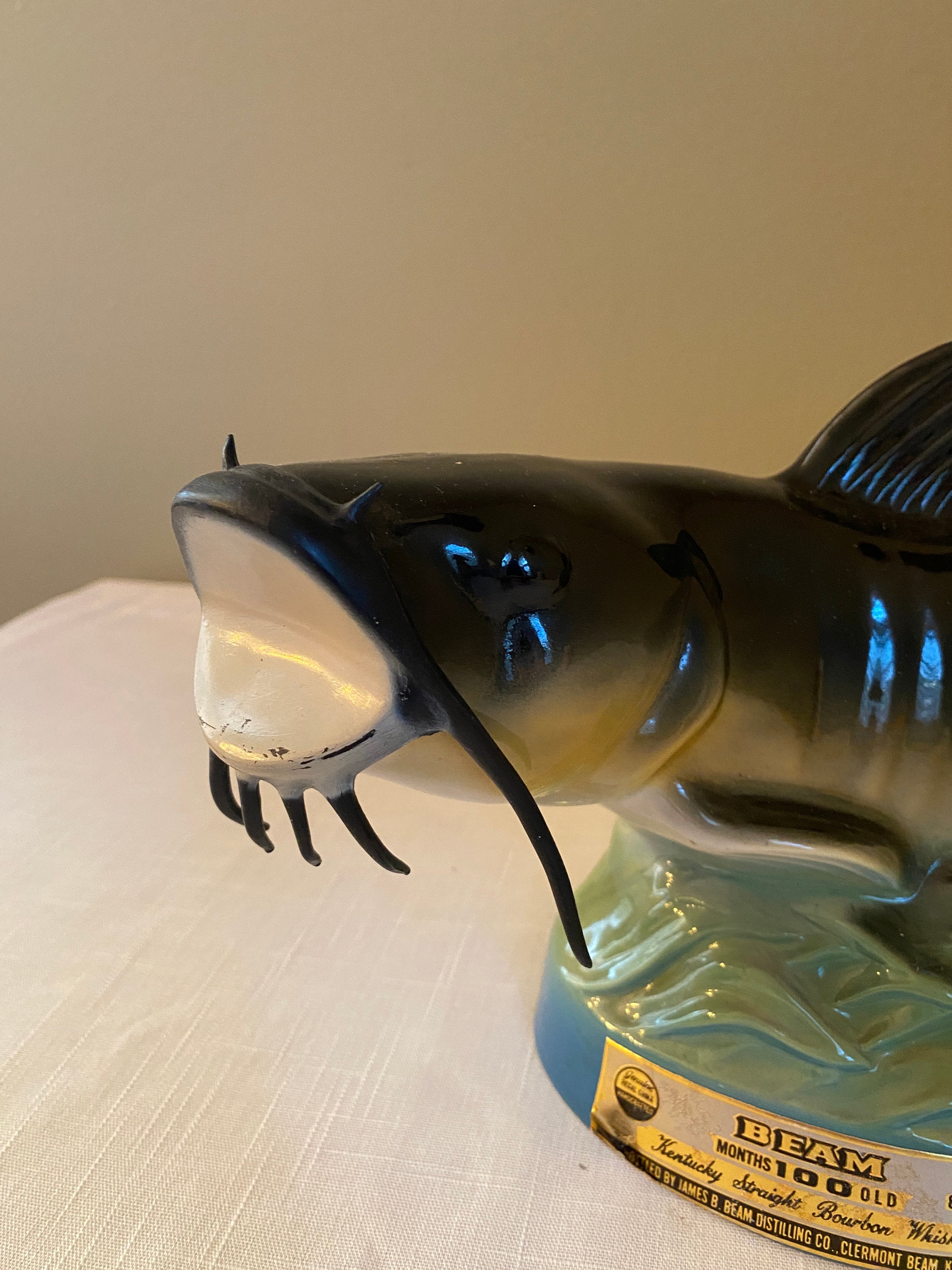 RARE1981 catfish National Fresh Water Hall of Fame Jim Beam Whiskey