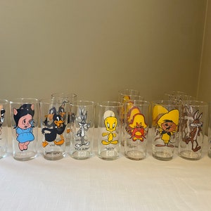 Vintage-1970&#39;s &quot;Looney Toons Character&quot; Pepsi Warner Brothers - Tumblers Glasses