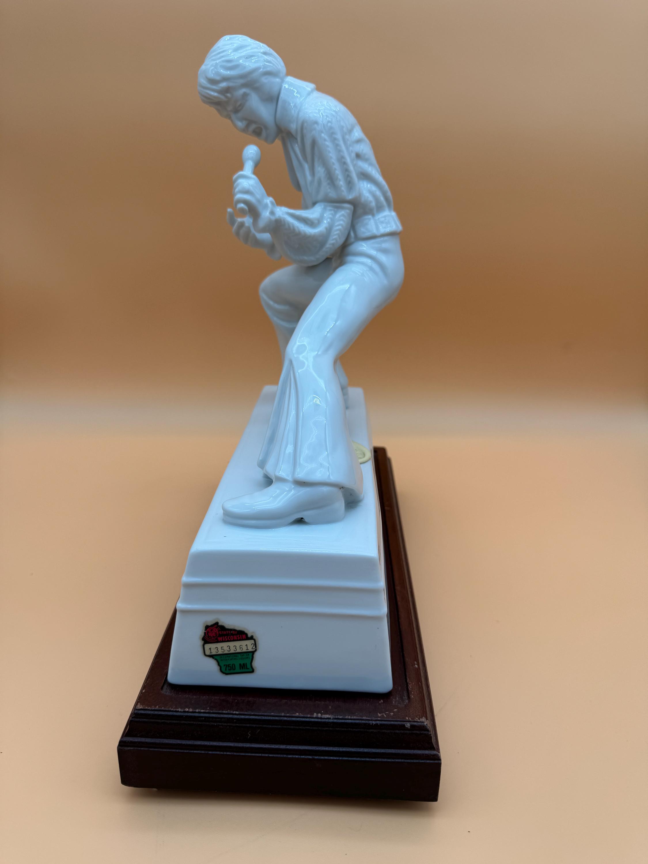 エルヴィス・プレスリー　オルゴール 超レア‼️エルビスプレスリー ボトルフィギュア オルゴール McCORMICK