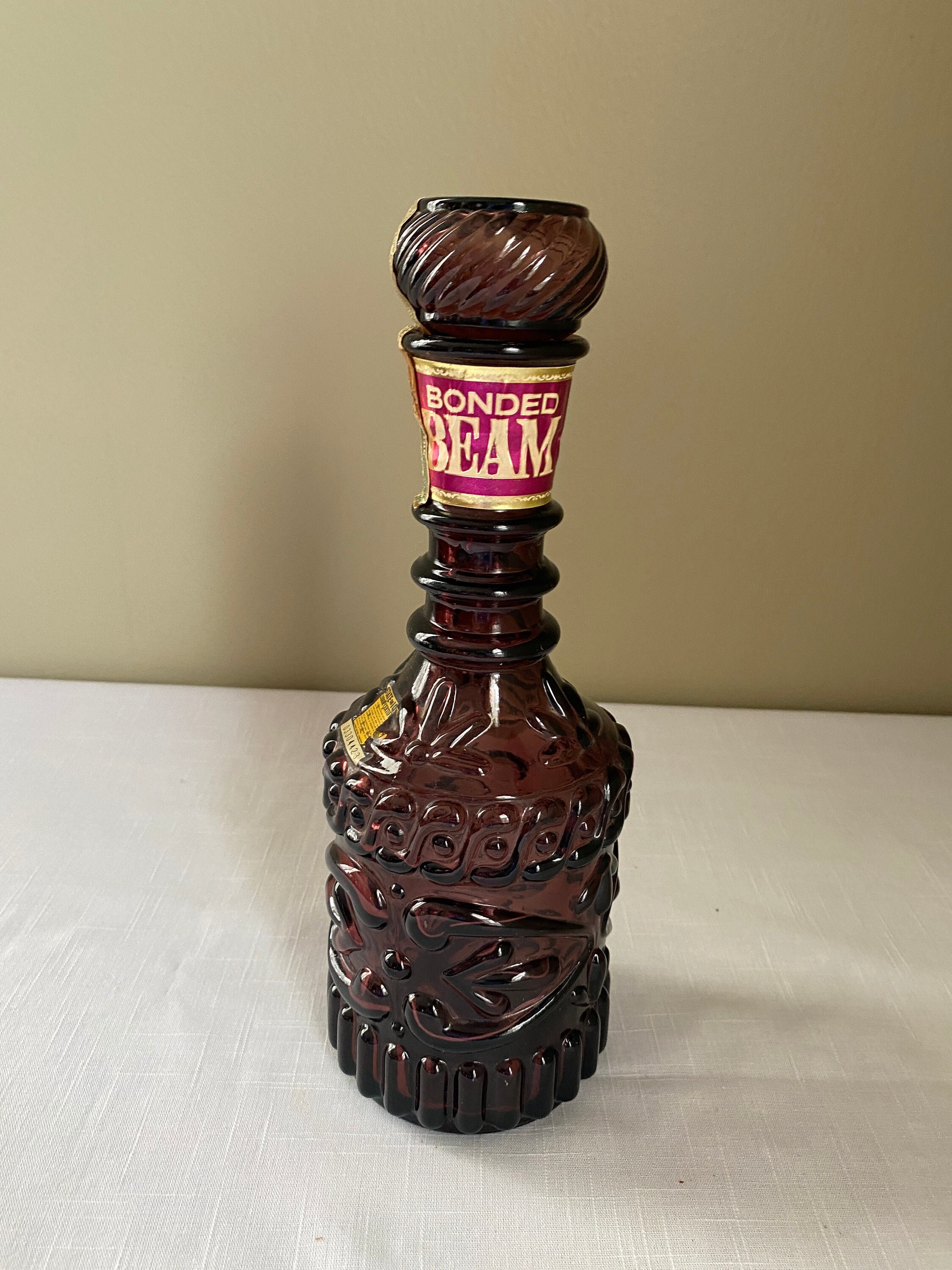 Vintage-1967 "Amethyst / Purple Glass" Jim Beam   Decanter