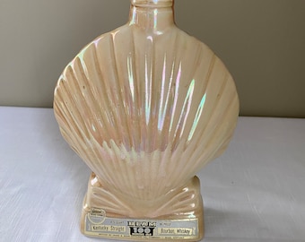 Vintage-1968 &quot;Florida-Sea Shell&quot; Headquarters of the World Jim Beam Decanter