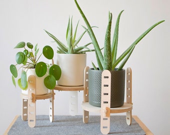 Lego-style Flower Stand natural plywood