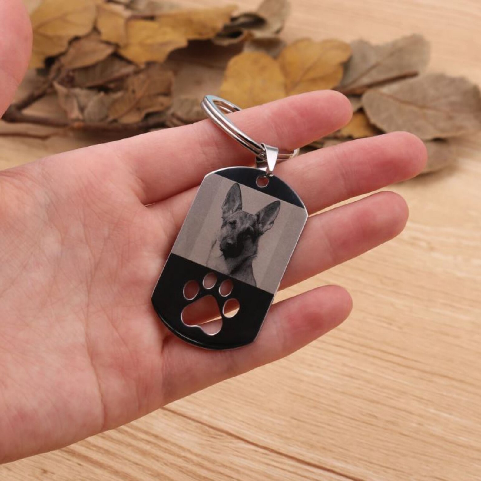 pet engraved keychain