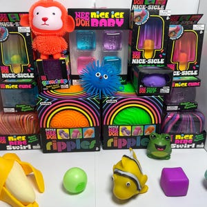 Authenic Viral Squishy + 2 mystery squishies