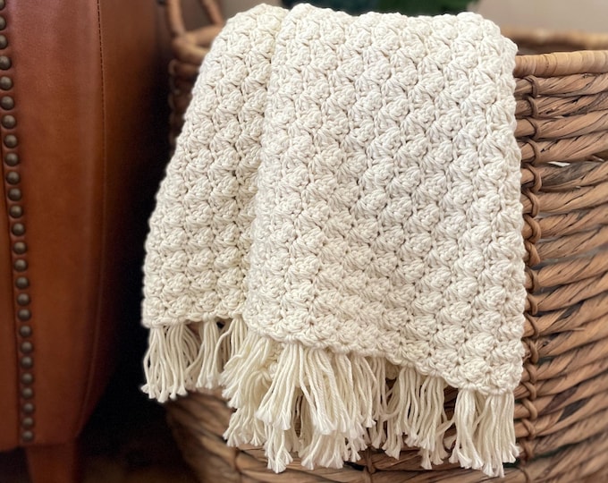 Meadow Shell Stitch Lightweight Blanket | 9 Sizes