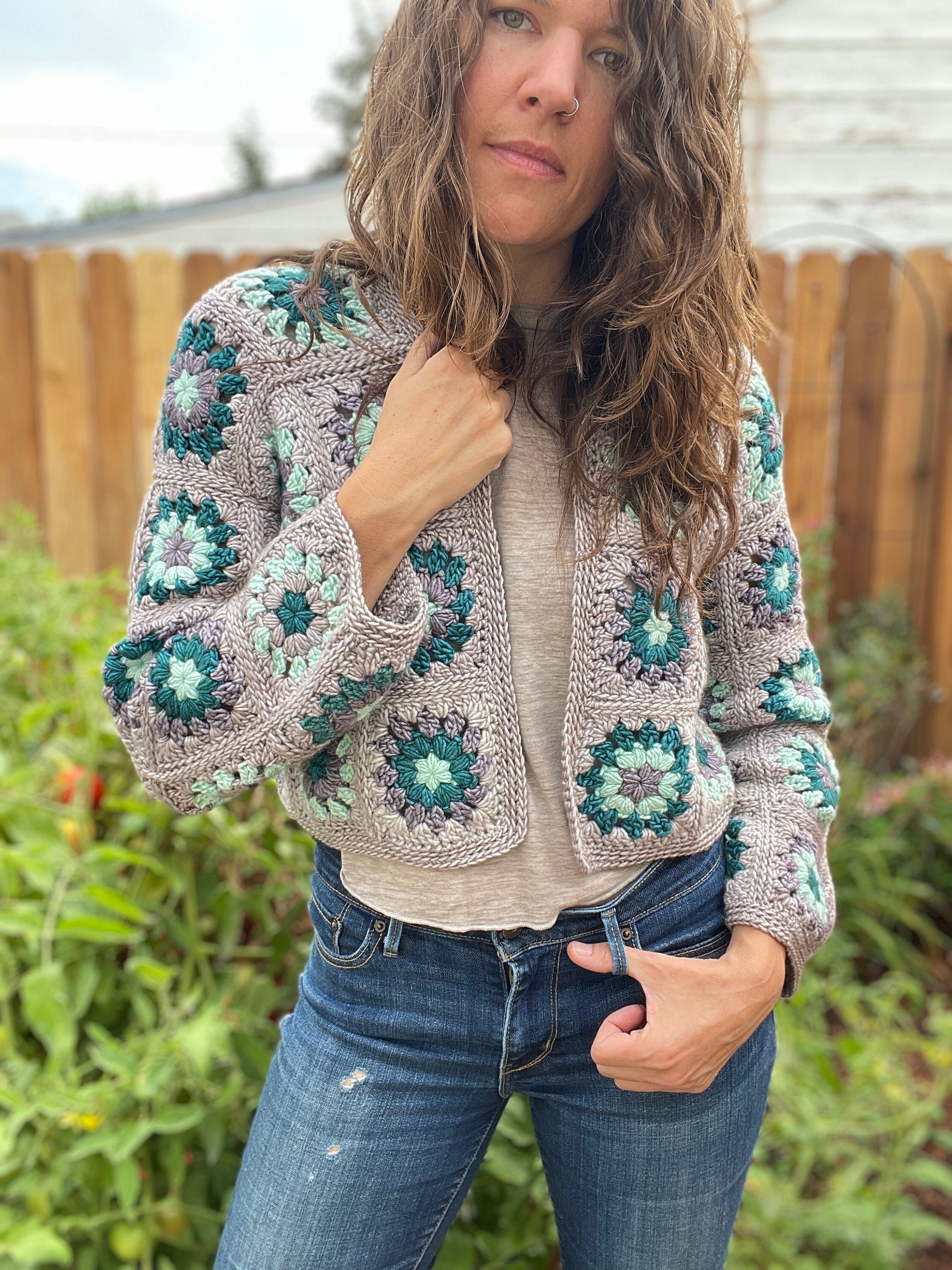 CROCHET PATTERN Granny Square Cardigan | + Video Tutorial | Airie