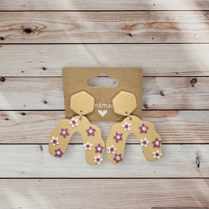 Flower earrings / Handmade polymer clay earrings / Art Earrings / Nickle Free