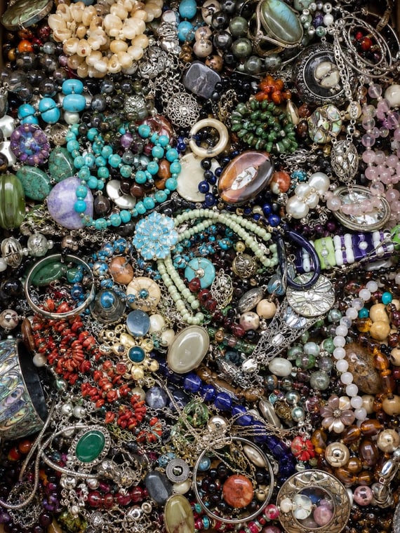 Vintage Costume Jewellery Grab Bag 500g, Mixed Beads Chains Charms Craft Lot